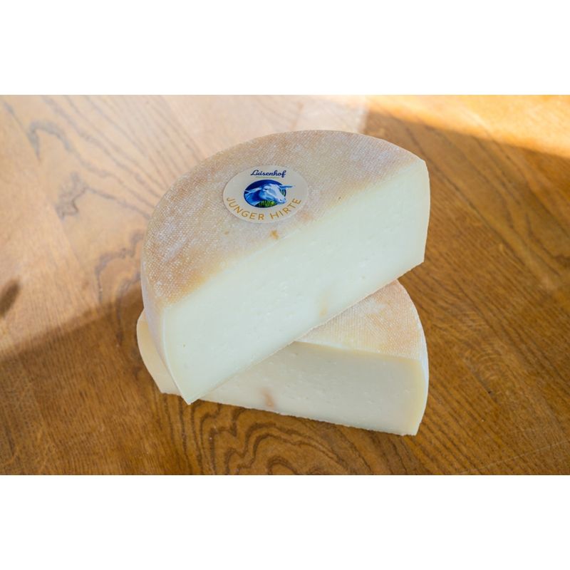Luisenhof Milchmanufaktur Junger Hirte, Bio-Schnittkäse, mind. 6 Wochen gereift aus Schafsmilch - Luisenhof Milchmanufaktur - Produktbild