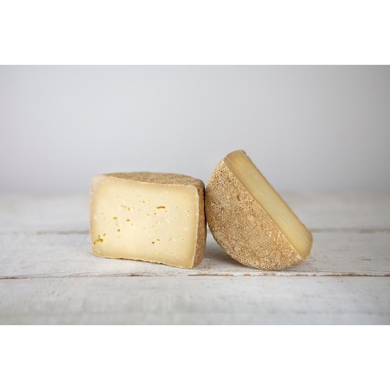Backensholzer Rohmilchkäse Deichkäse Gold - milbengereift - Produktbild