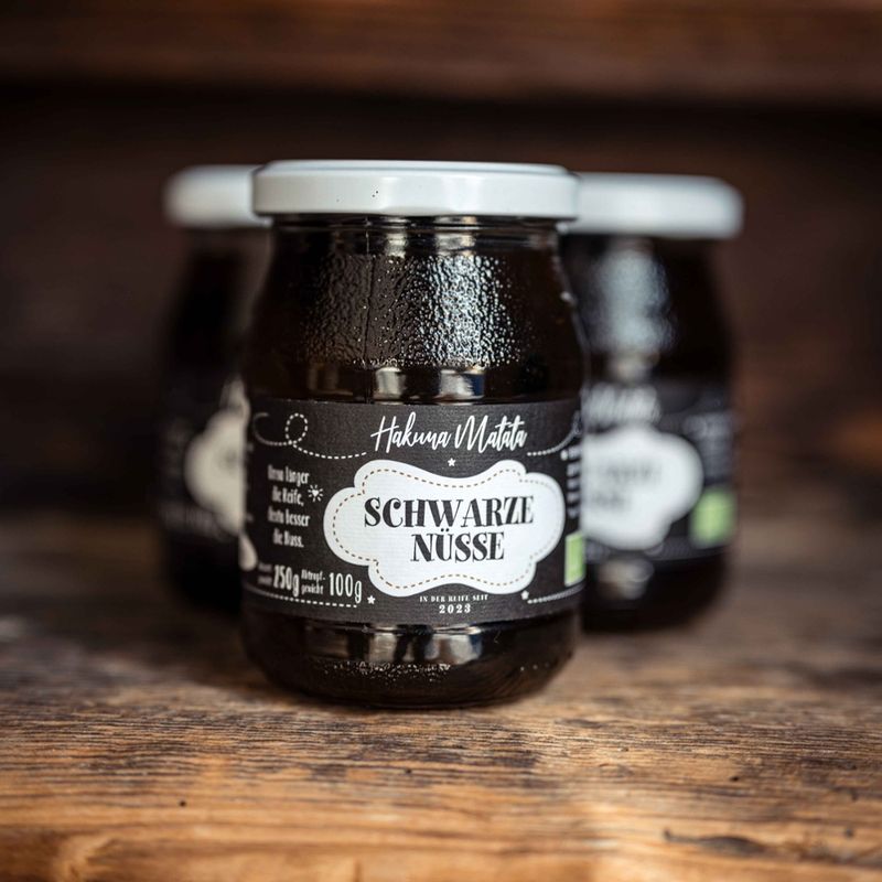 Hakuna Matata  Bio Schwarze Nüsse, süß-sauer eingelegt - Produktbild