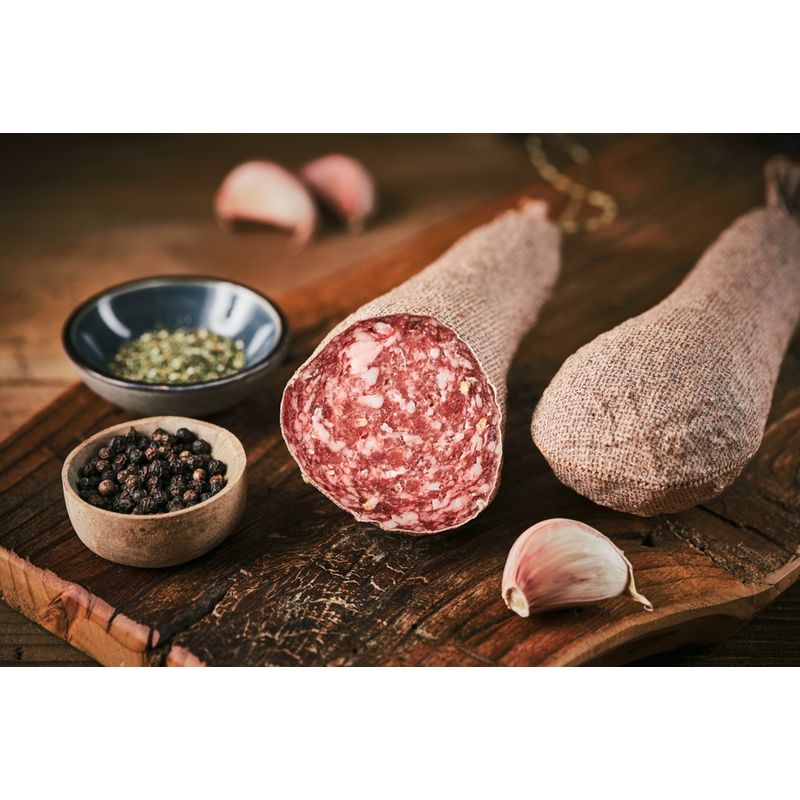 Land.luft Fenchelsalami  Bio - wie der Klassiker aus Norditalien -  eine hervorragende Wahl für den Antipasti-Teller und zum Aperitif - Produktbild