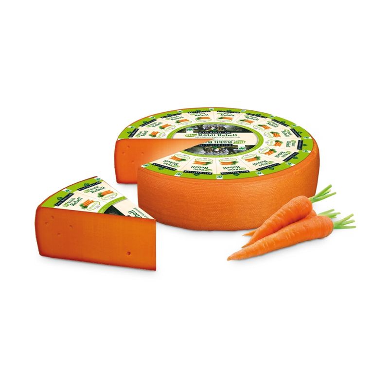 Käserebellen Bio Rübli Rebell, Schnittkäsezubereitung mindestens 50% Fett i.Tr. mit Bio-Joghurt und Bio-Karottensaft verfeinert, aus Bio-Bergbauern-Heumilch g.t.S. - Produktbild