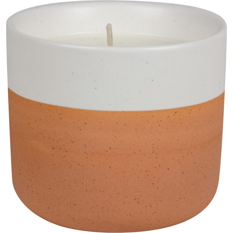 Kerzenfarm Hahn Von Hand gegossene Duftkerze im Keramikbecher weiß/terracotta, befüllt mit  Rapswachs, mit natürlichen ätherischen Ölen beduftet.  Natürlicher Duft Orange In dekorativer Geschenkschachtel. - Produktbild