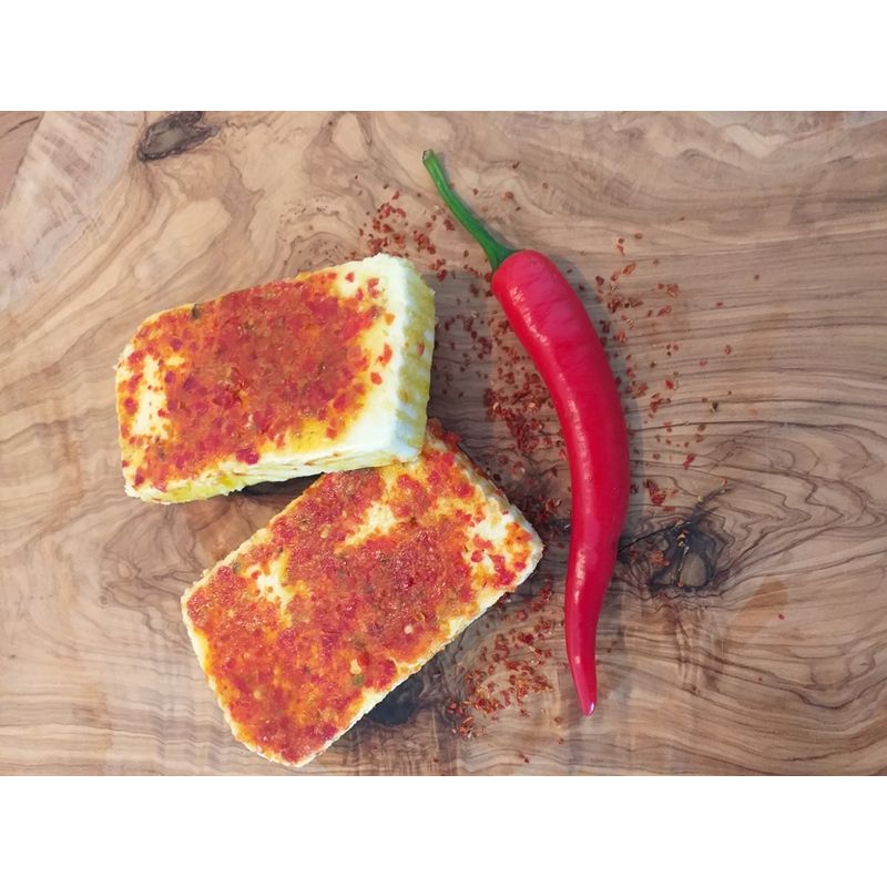 Hofgut Kapellenhof Schafkäse handgeschöpft, mariniert mit Olivenöl, Chili und Paprika - Produktbild