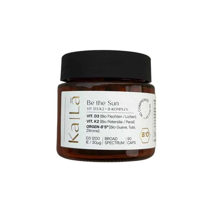 Ka Lā organics Be the Sun B-KOMPLEX + D3/K2 100% natürlich, bio-zertifiziert, sojafrei, 90 Kapseln, hochdosiert B-Vitamine aus Bio-Guaven, Bio-Zitronenschalen, Bio-Tulsiblättern, Vitamin K2 aus fermentierter Bio-Petersilie, Vitamin D3 aus Bio-Flechten. 3-Monats-Packung - Produktbild