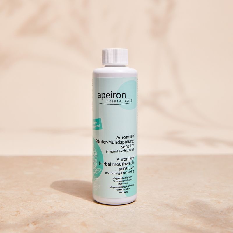 Apeiron Auromère® Kräuter-Mundspülung sensitiv - Produktbild