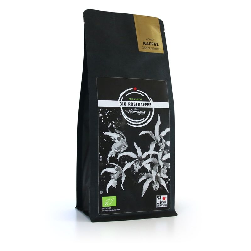 Café Chavalo Der Honey-Kaffee aus Nicaragua wird im Rahmen eines Frauenprojekts angebaut. Die Produzentinnen besitzen teilweise eigene Parzellen oder bewirtschaften als Kollektive gemeinsames Land. In Leipzig wird der Bio-Kaffee schonend geröstet. - Produktbild