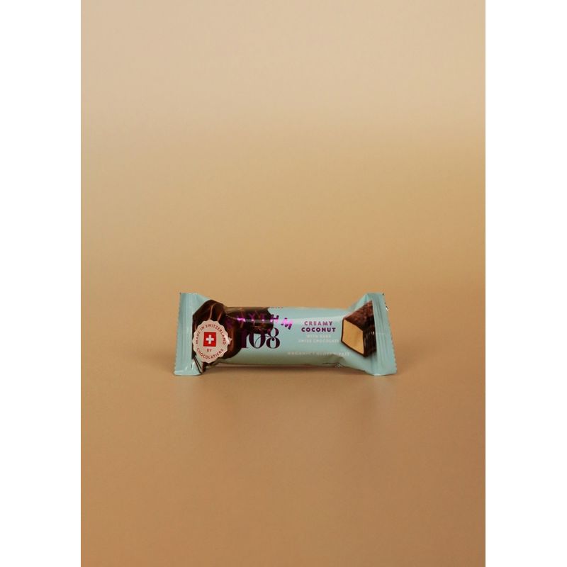 Rhythm 108 Bio-Riegel aus Hafer mit Kokosnuss, überzogen mit Schokolade (Minimum 55% Kakao). - Produktbild