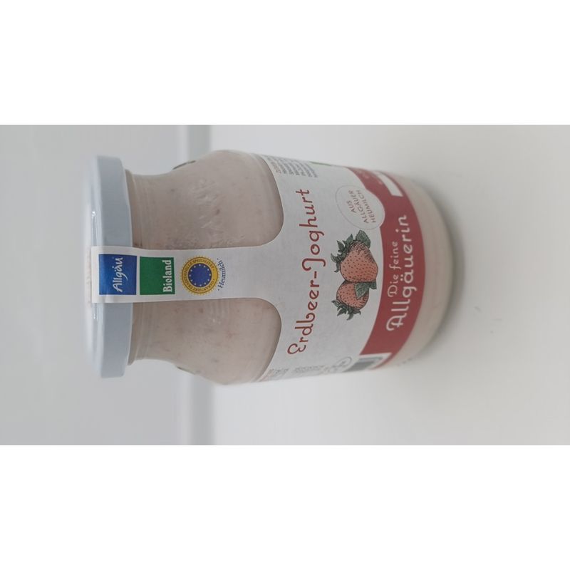 Feine Allgäuerin Feine Allgäuerin Erdbeere Fruchtjohgurt Direkt vom Bauernhof - Produktbild